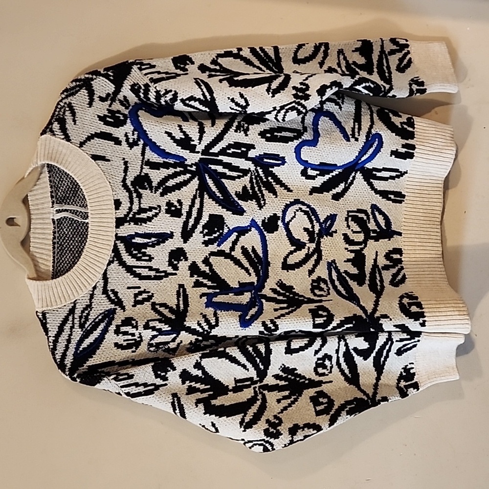 Beautiful Anthropologie sweater small NWOT
